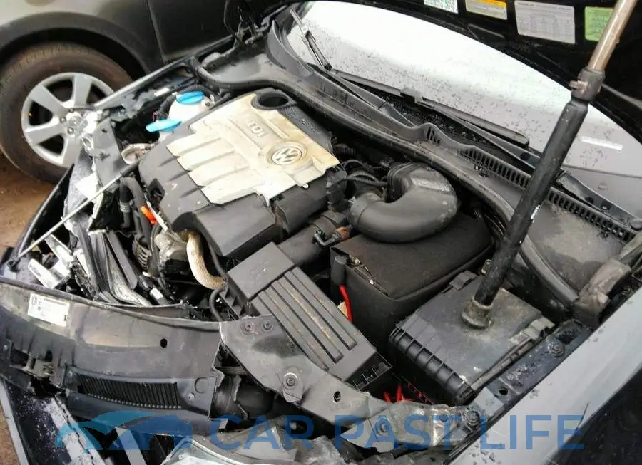 3VWML7AJ9CM702406# 10