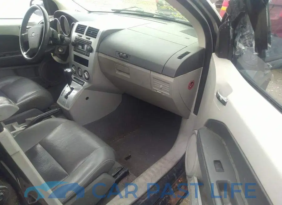 1B3HE78KX7D140158# 5