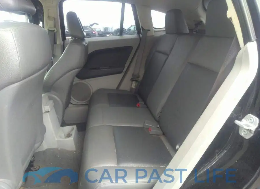 1B3HE78KX7D140158# 8