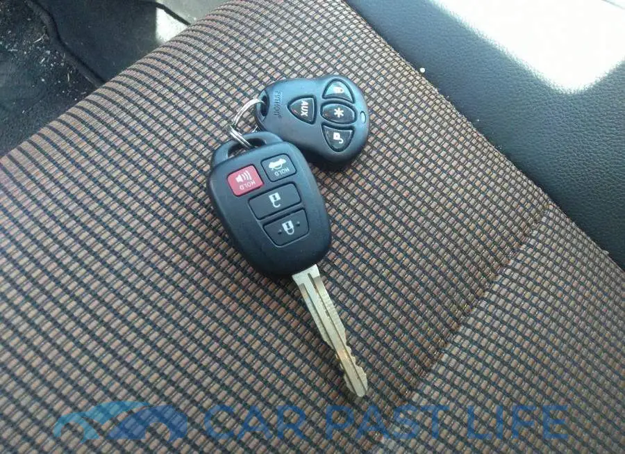 2T1BURHE8EC101270# 11