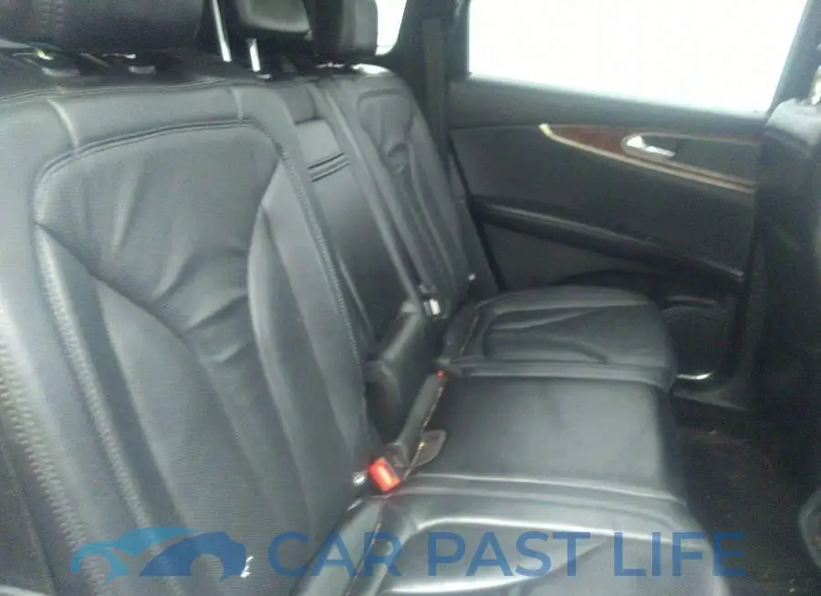 2LMPJ8LP2HBL11779# 8