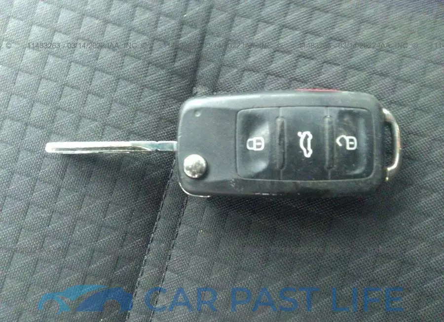 3VW2B7AJ7HM298930# 11