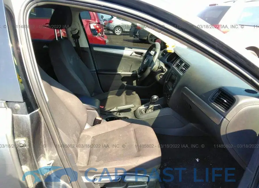3VW2K7AJ0FM334258# 5