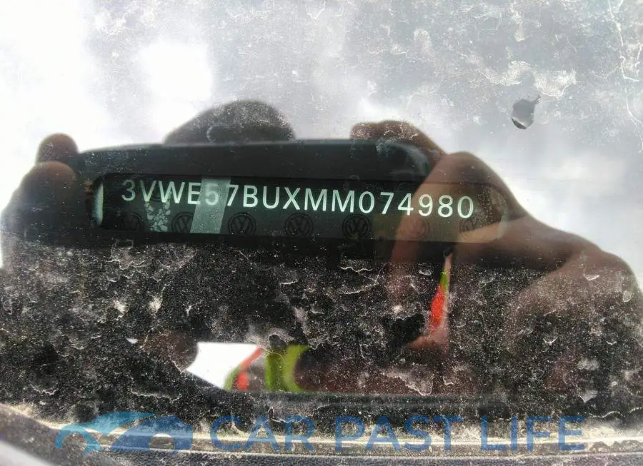 3VWE57BUXMM074980# 9