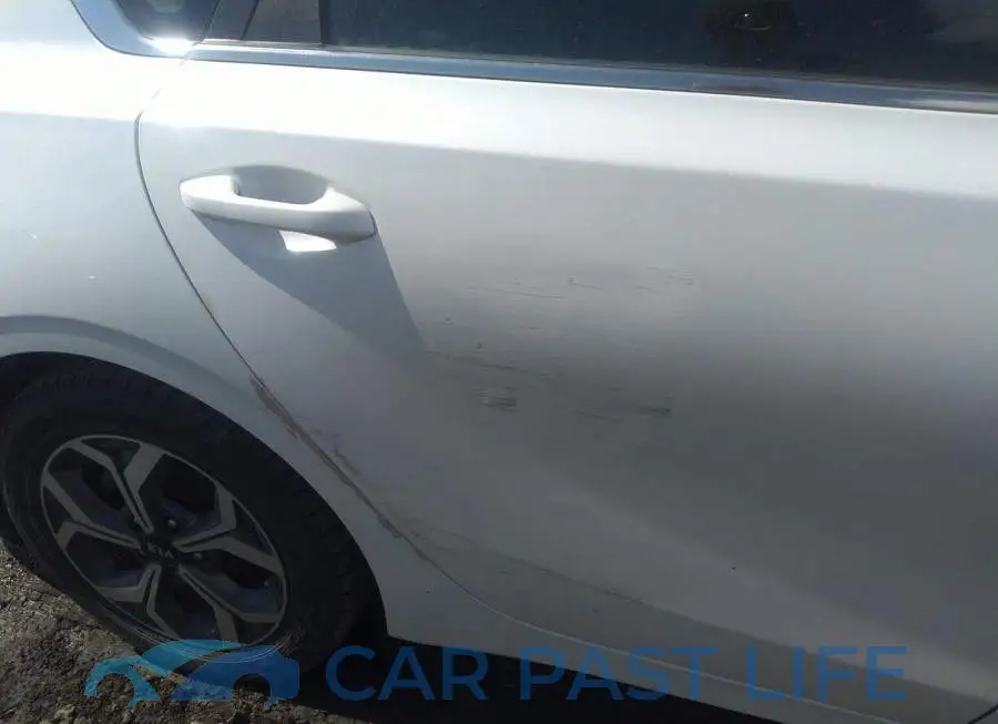 3KPF54AD5KE129950# 6