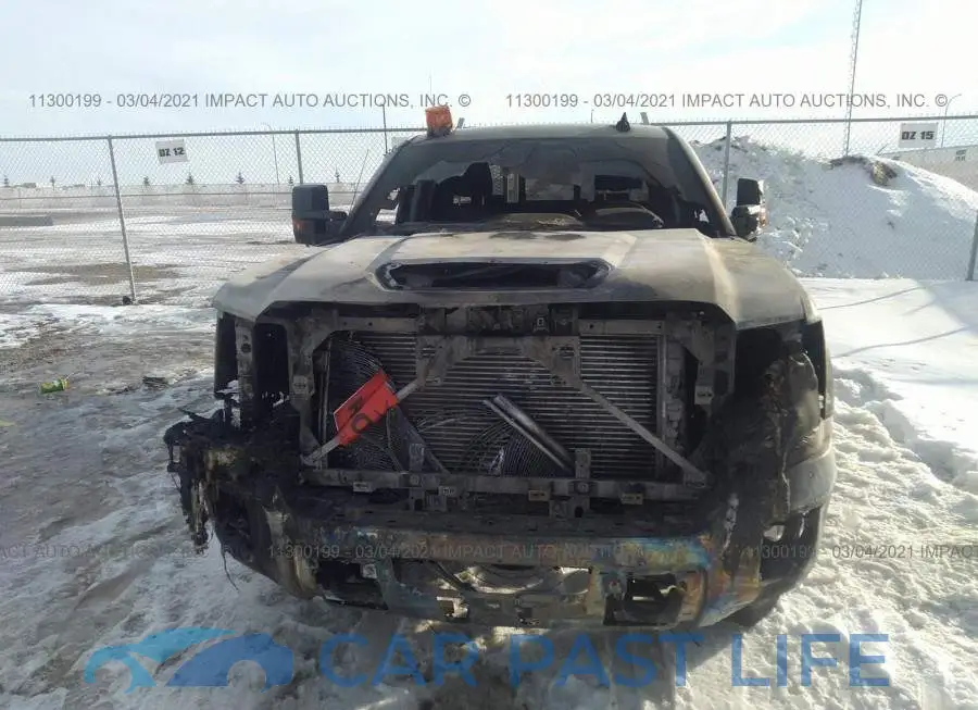 1GT12SEY9JF133475# 6