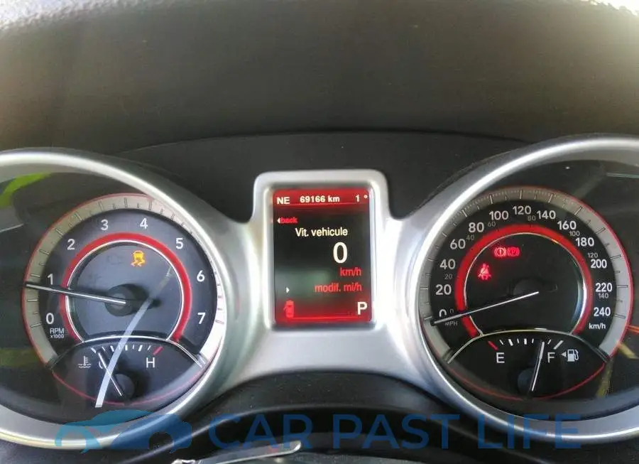 3C4PDCCGXHT594379# 7