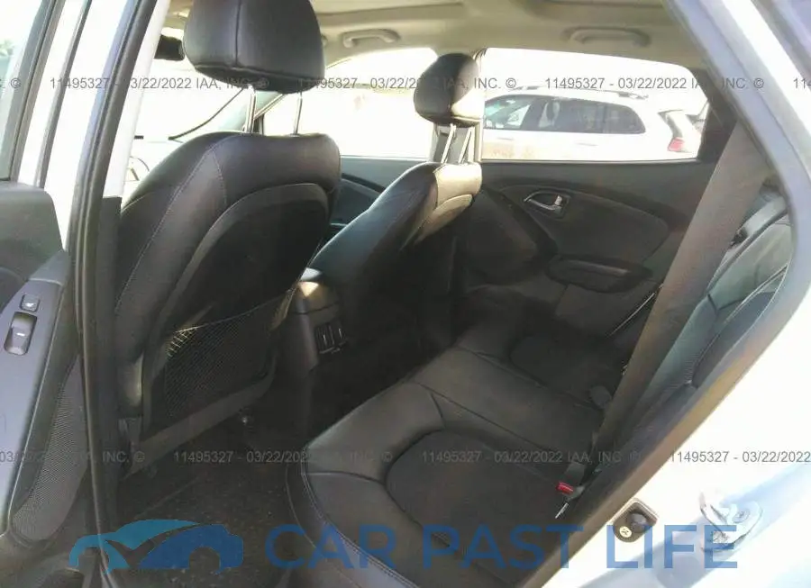 KM8JUCAG1FU038372# 8