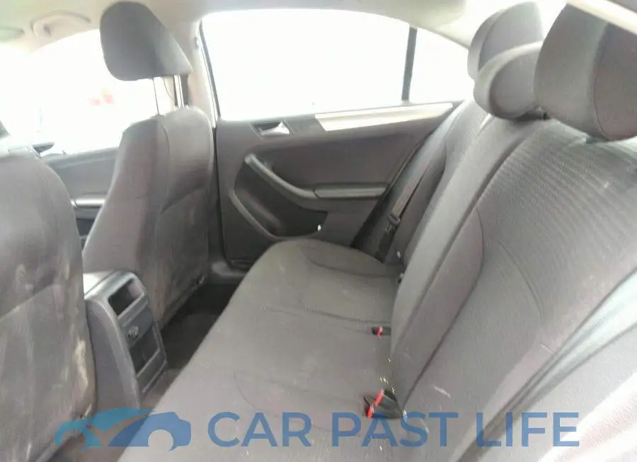 3VW2K7AJ4FM337616# 8