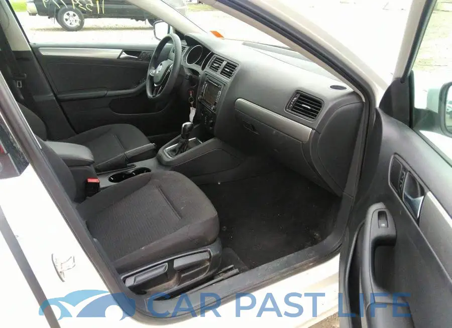 3VW2K7AJ4FM337616# 5