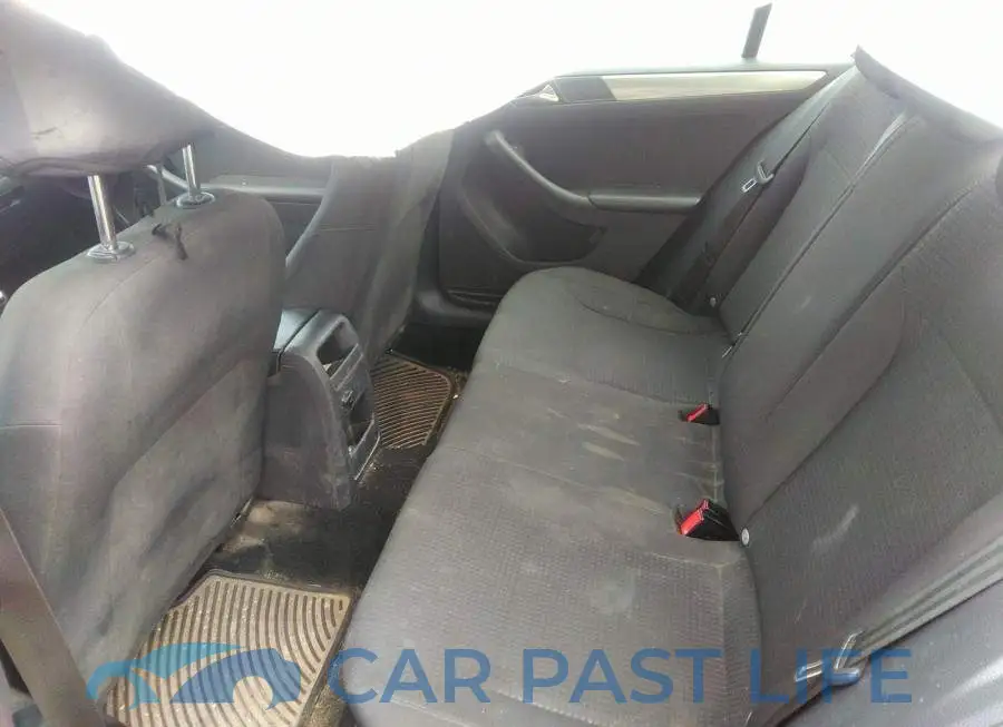 3VW1K7AJ1FM324446# 8