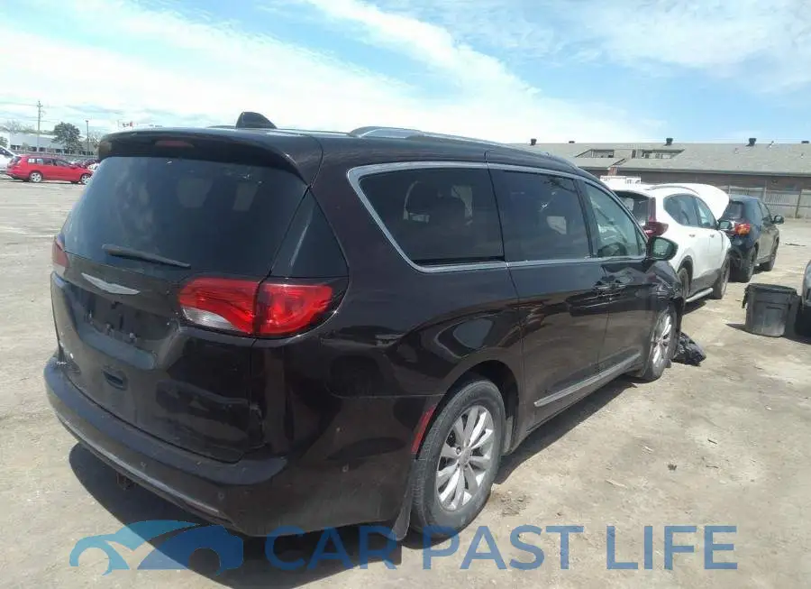 2C4RC1EG4JR102970# 4