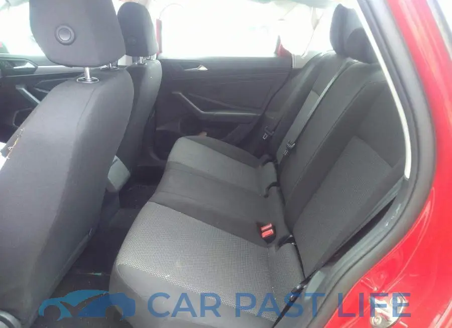 3VWC57BU6KM120728# 8