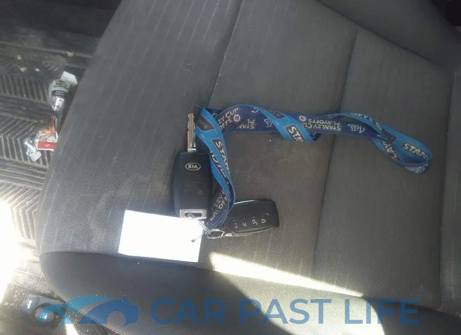3KPFL4A70JE281696# 11