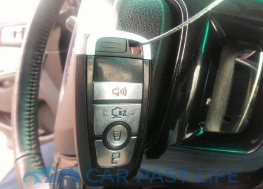 1FM5K8D80HGA81529# 12