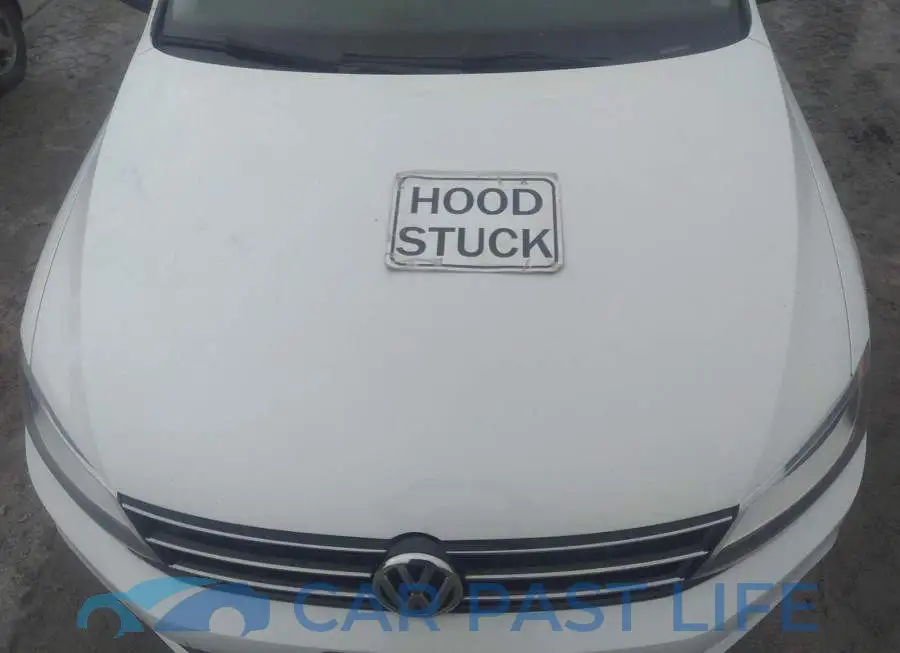 3VWD07AJ9GM409605# 10