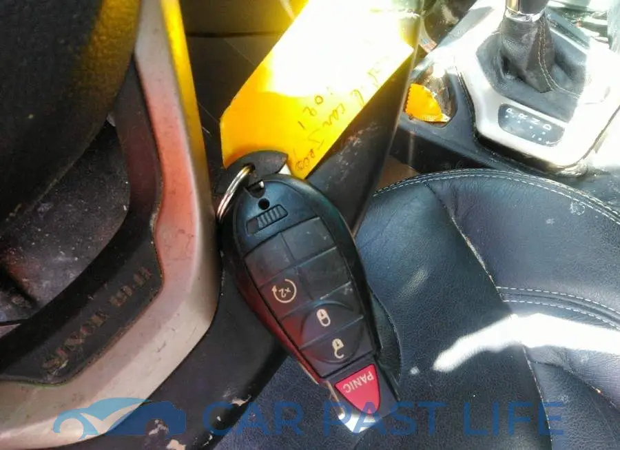 1C4PJLAS4FW656088# 11
