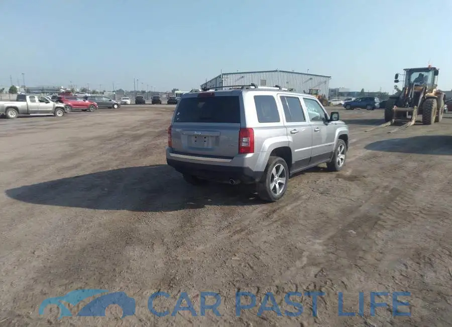 1C4NJRAB8HD205657# 4