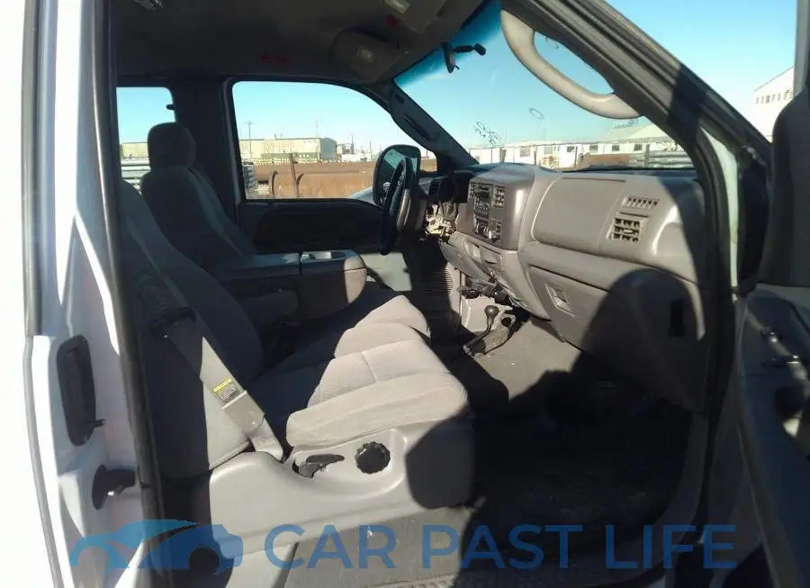 1FTNX21P04EA89599# 5