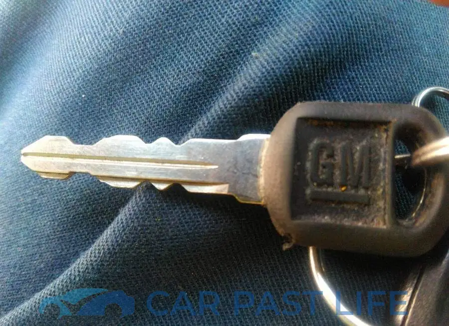 3G2JB52F03S158255# 11