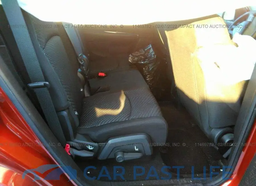 3C4PDCAB8ET315790# 8