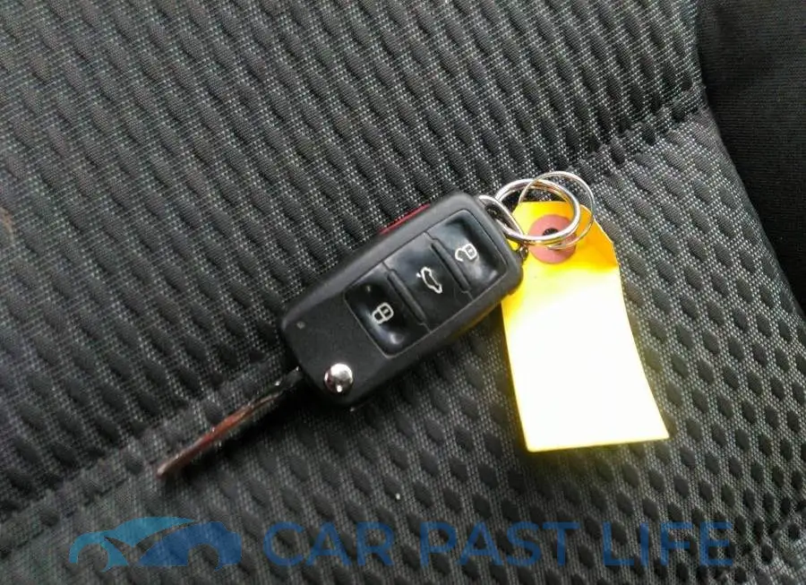3VWDX7AJ1BM008831# 11
