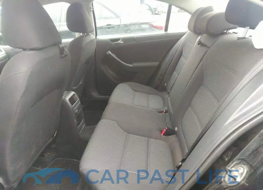 3VWDX7AJ1BM008831# 8