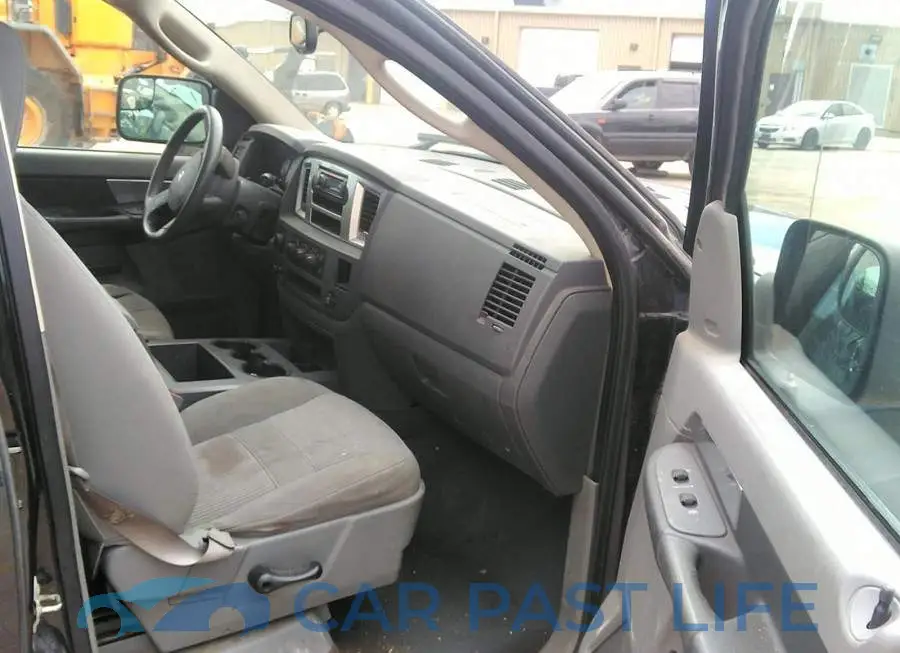 1D7HU18287S245085# 5