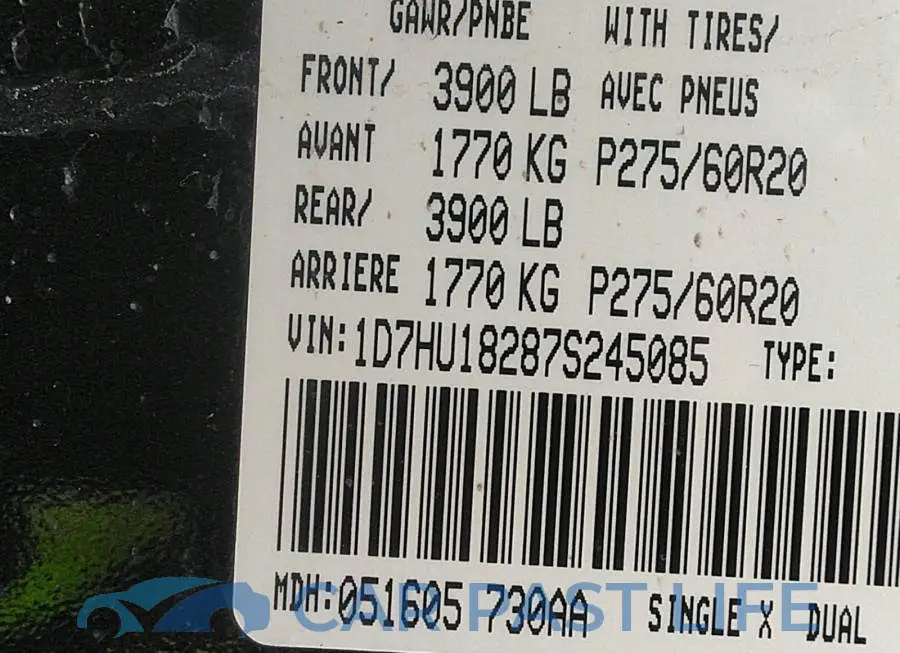 1D7HU18287S245085# 9