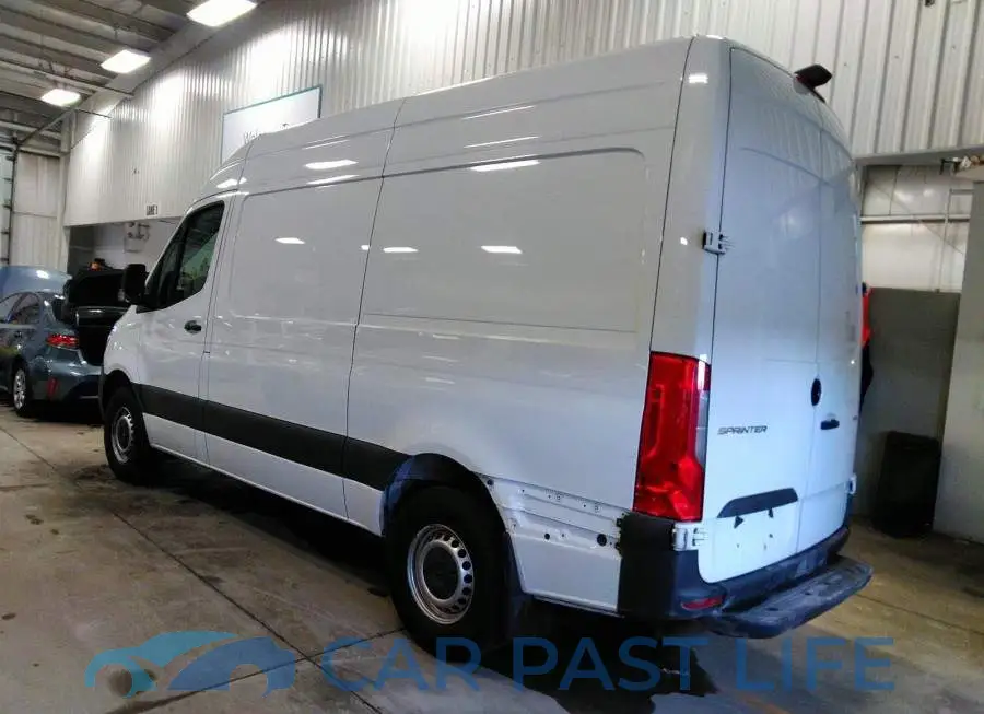 WD3BF0CD2KP076118# 3