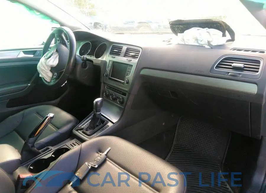3VW217AU5HM058515# 5