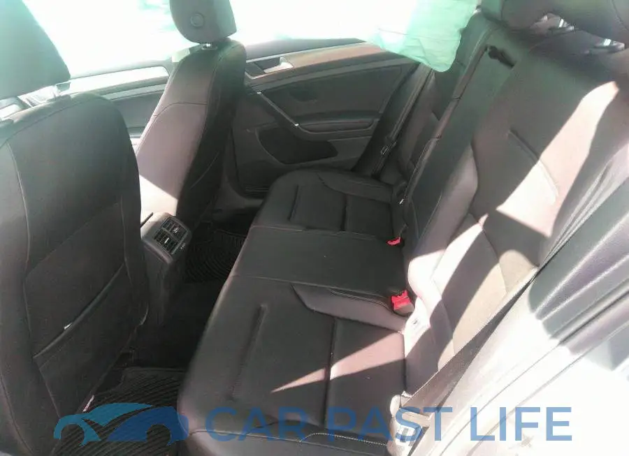 3VW217AU5HM058515# 8