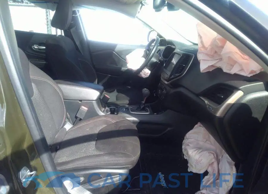 1C4PJLCS5GW372676# 5