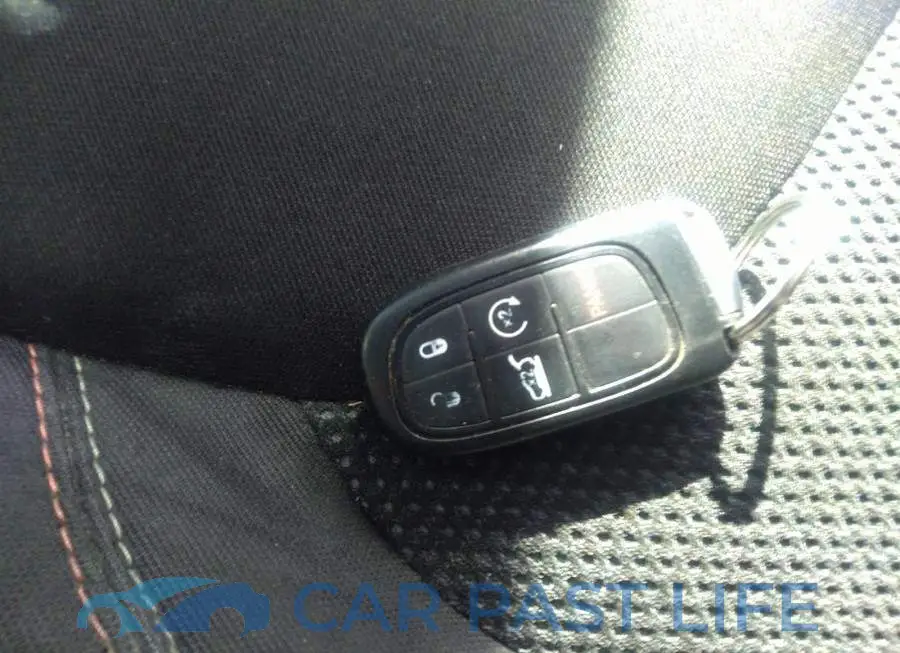1C4PJLCS5GW372676# 11