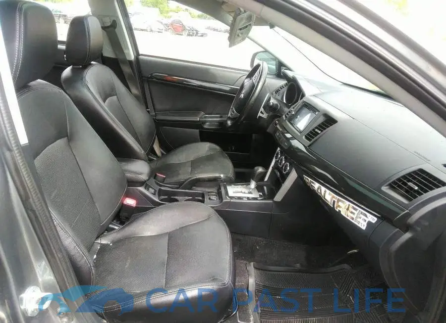 JA32V2FW9GU603533# 5