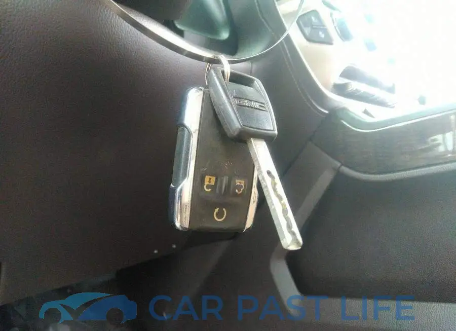 3GTU2WEC2EG303026# 11