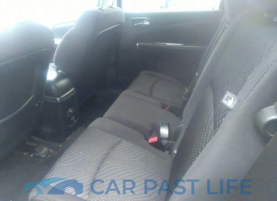 3C4PDCCG4DT542630# 8