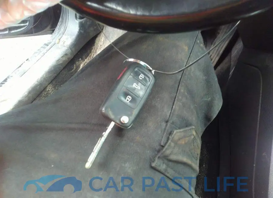3VW2K7AJXDM422358# 11
