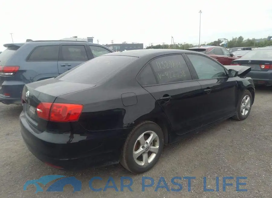 3VW2K7AJXDM422358# 4