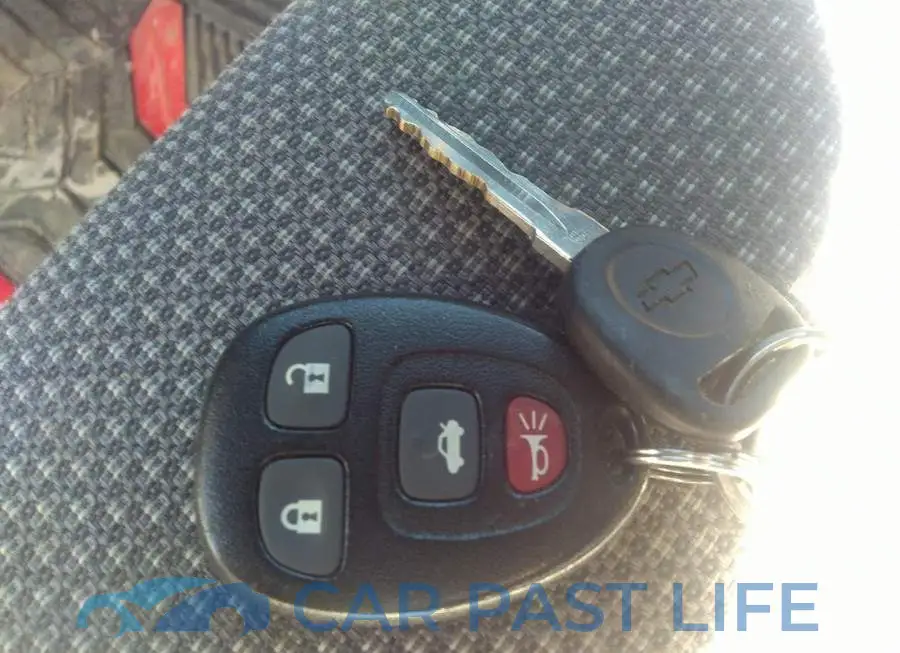 1G1ZB5EU0CF124354# 11