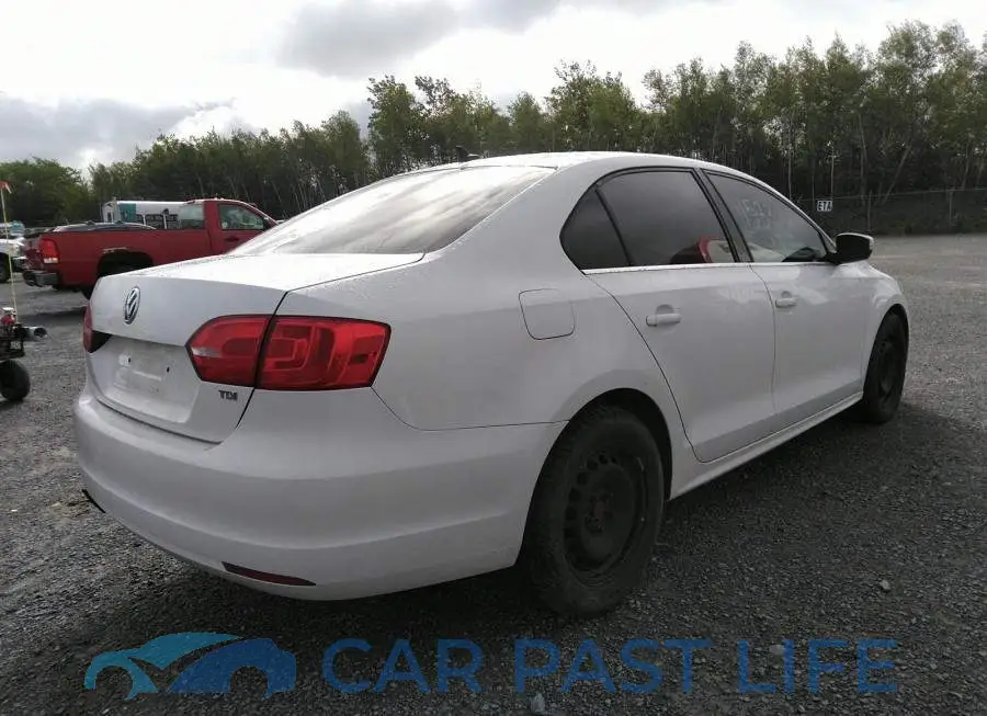 3VW3L7AJ5CM373473# 4