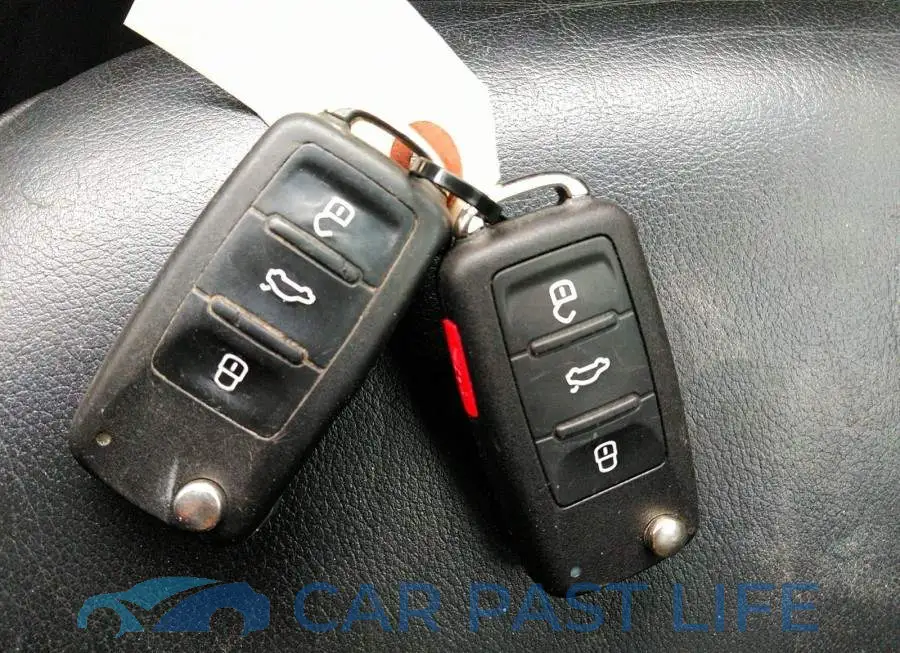 3VW3L7AJ5CM373473# 11