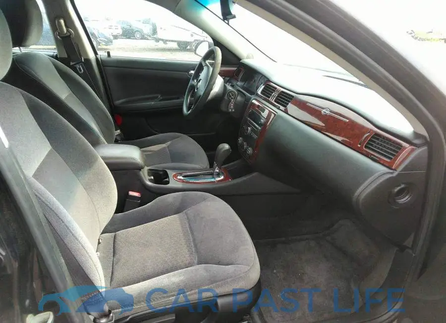 2G1WA5EK5B1132704# 5
