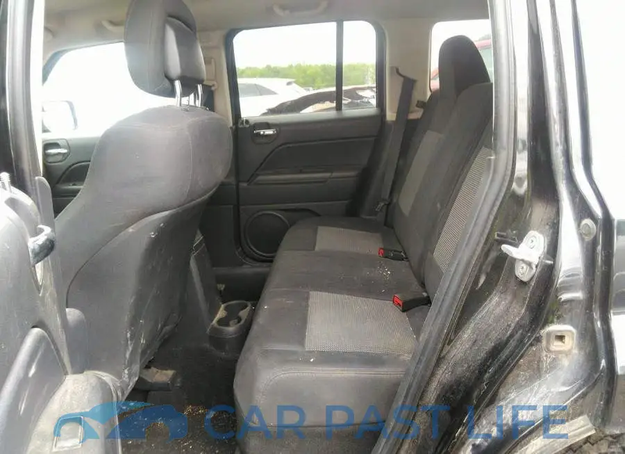1J4NF2GB2BD127815# 8