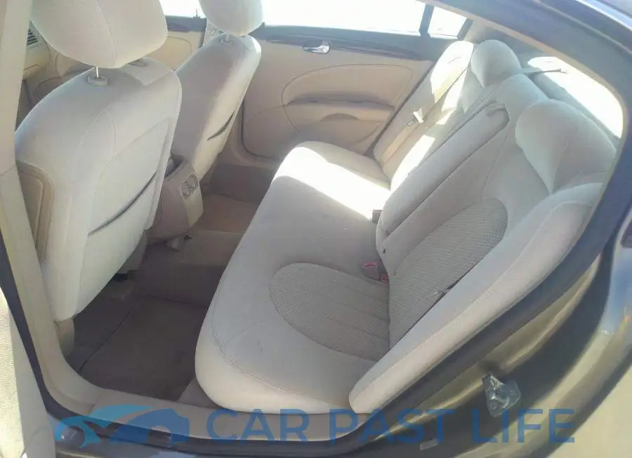 1G4HB5EM0AU131179# 8