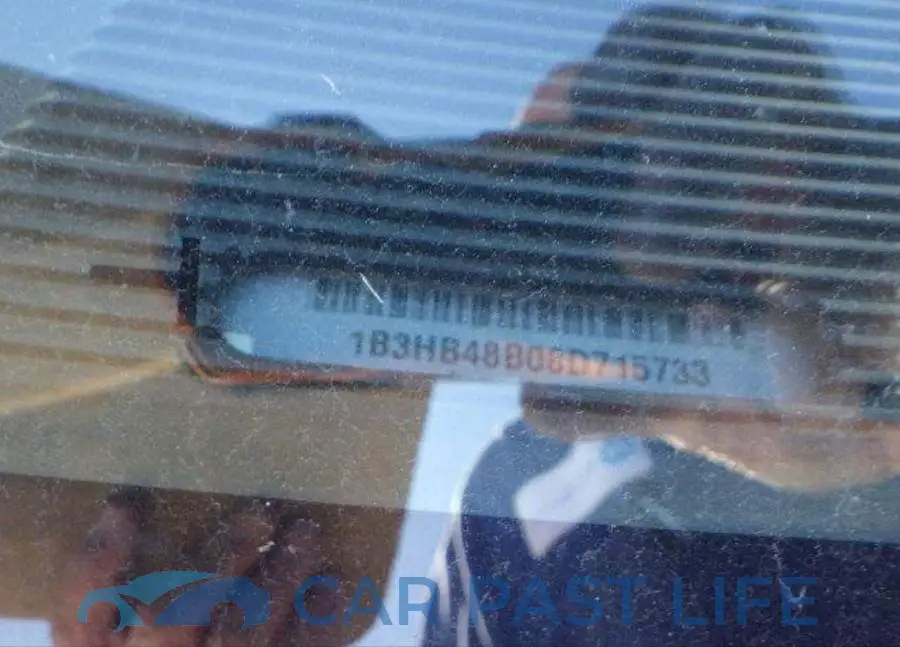 1B3HB48B08D715733# 7