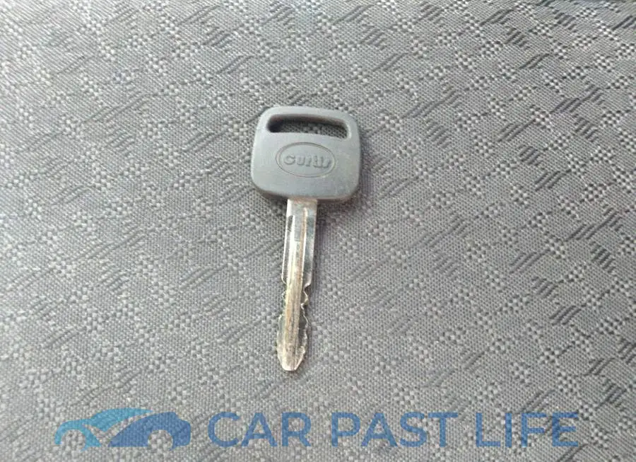 2T1BR12E52C877511# 11