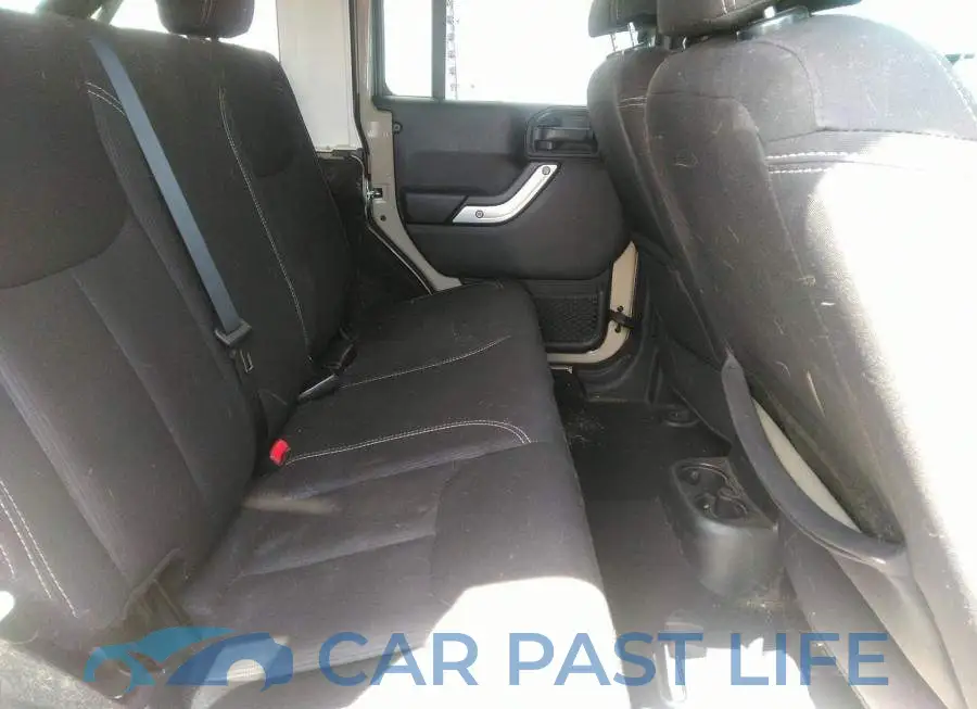 1C4BJWEG0JL803101# 8