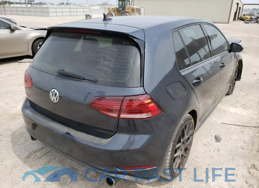 3VW5T7AU4KM011040# 4