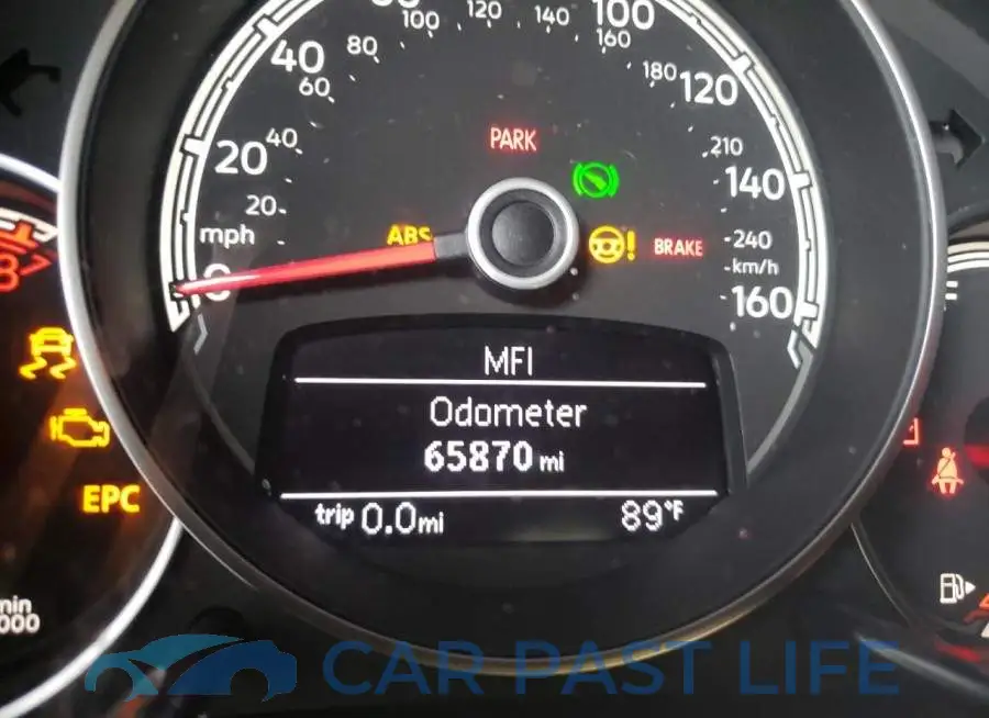 3VWFD7AT2KM708053# 8